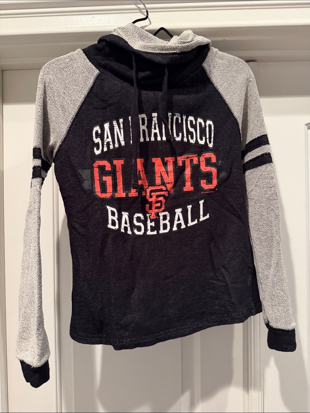 Genuine Merchandise San Francisco Giants Cowl Neck Pullover